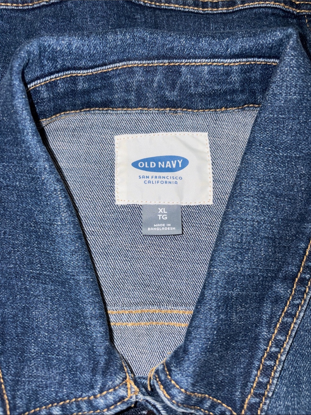 Old Navy Denim Trucker Jacket XL Blue EUC - Picture 7 of 10